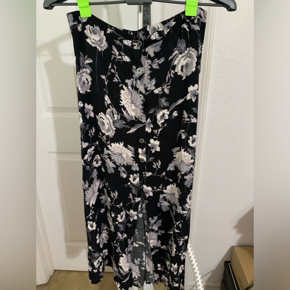 Flowered skirt